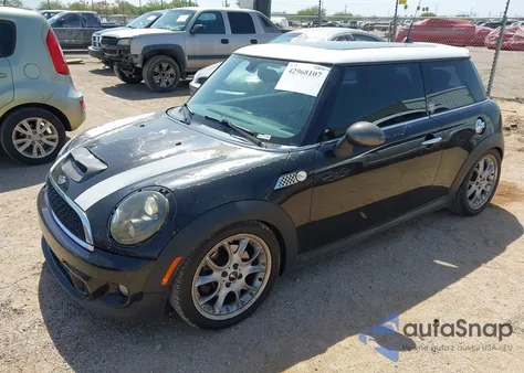 2011 Mini Cooper S из США, поврежденный, VIN WMWSV3C59BTY22068